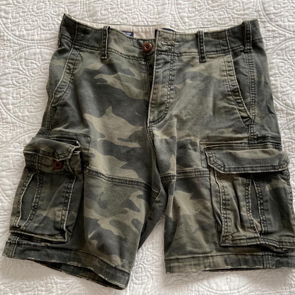 Camo hollister cargo shorts